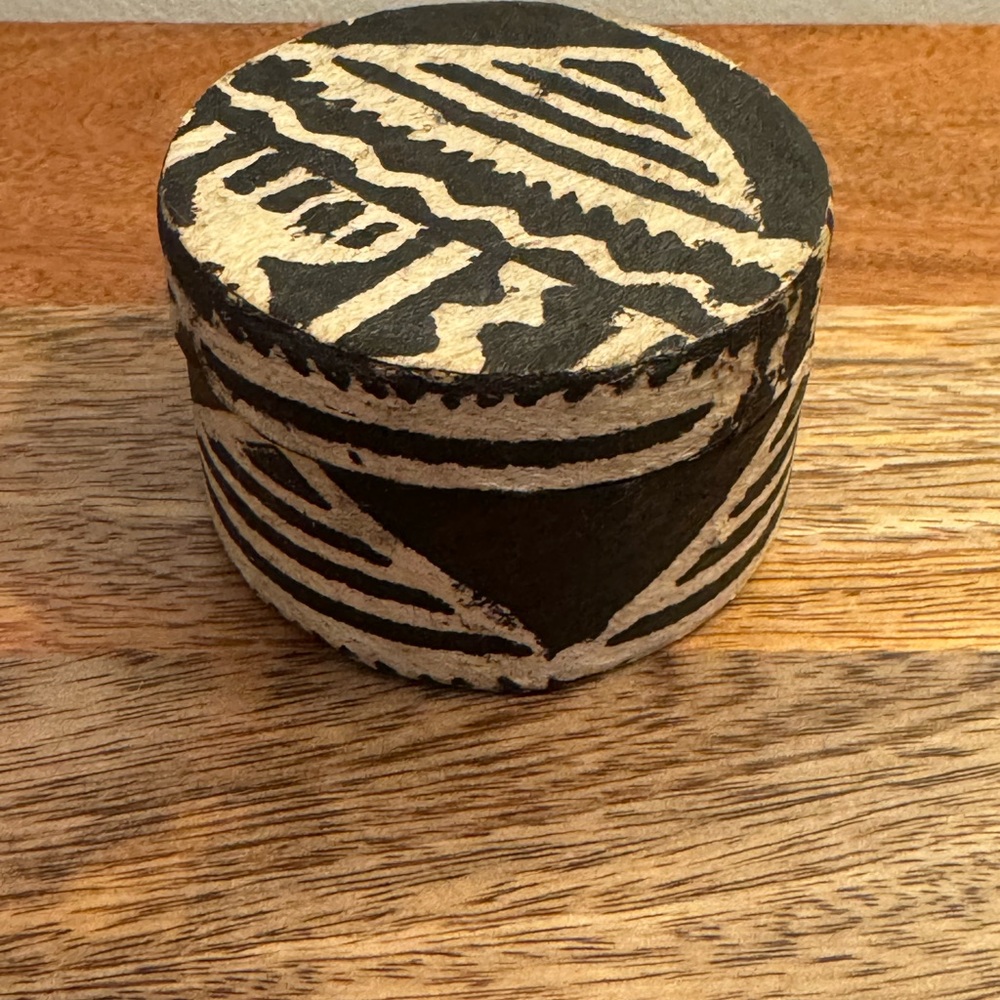 Black and Cream Patterned Round Box